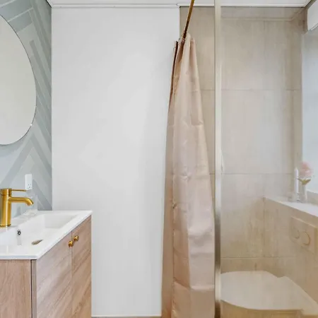 Exclusive From 2024 Near The * אסנס